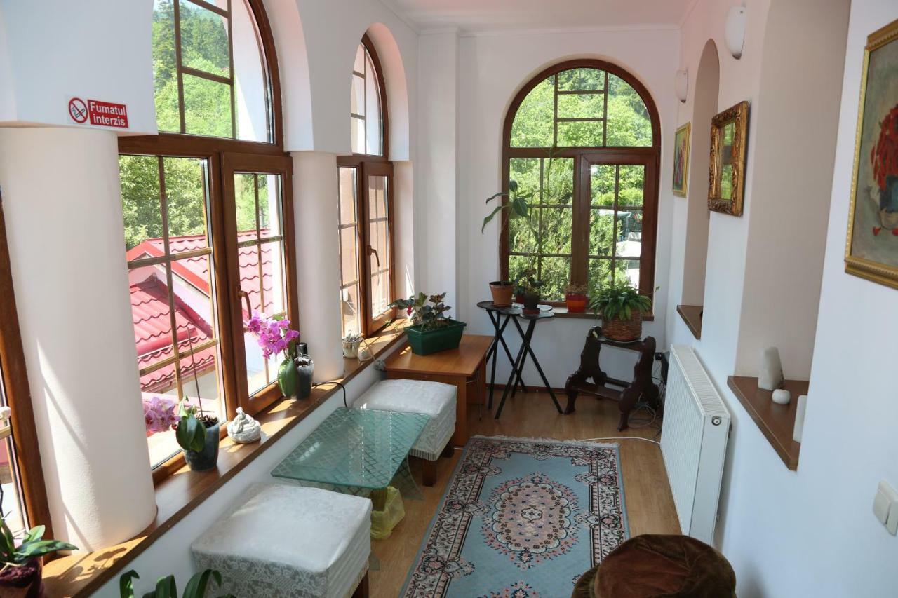 New Aosta Garden Hotel Sinaia Exterior photo